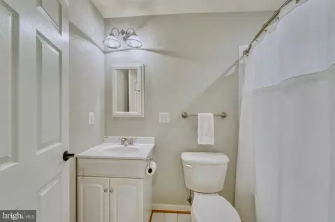 20767 Fenwick Dr, Ashburn, VA 20147 photo 38