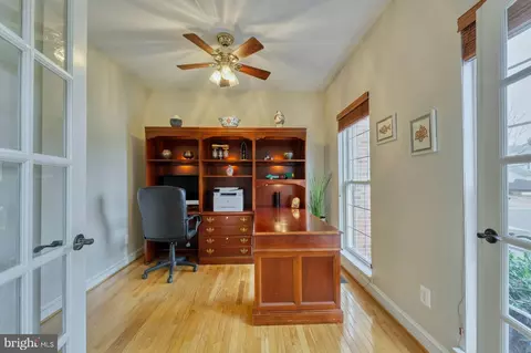 20767 Fenwick Dr, Ashburn, VA 20147 photo 17