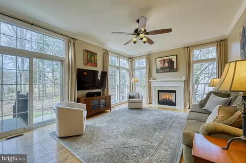 20767 Fenwick Dr, Ashburn, VA 20147 photo 14