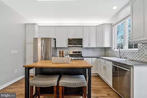 Kitchen - 20449 Scioto Ter, Ashburn, VA 20147 photo 1 of 2