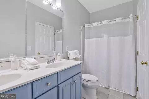 Bath - 20449 Scioto Ter, Ashburn, VA 20147 photo 2 of 3