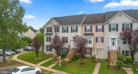 View/Area - 20829 Apollo Ter, Ashburn, VA 20147 photo 2 of 9