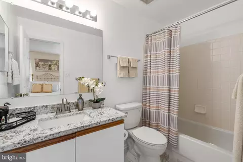 Bath - 20829 Apollo Ter, Ashburn, VA 20147 photo 1 of 4