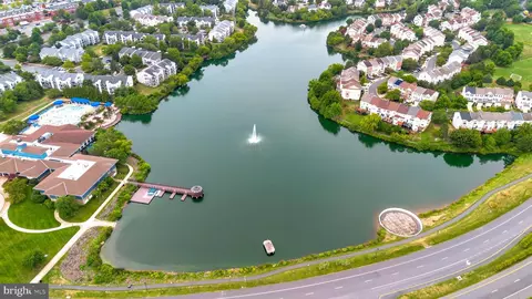 View/Area - 20829 Apollo Ter, Ashburn, VA 20147 photo 9 of 9