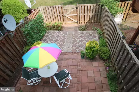 Exterior - 20829 Apollo Ter, Ashburn, VA 20147 photo 5 of 9