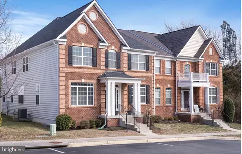 25190 Barley Grass Sq, Aldie, VA 20105