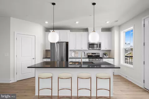 43328 Farringdon Sq, Broadlands, VA 20148