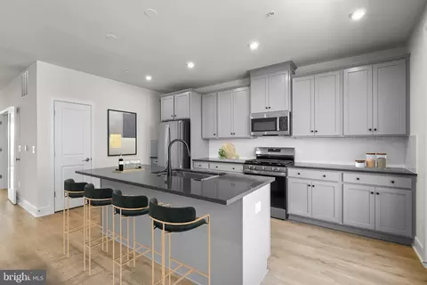 43324 Farringdon Sq, Broadlands, VA 20148