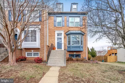 43605 Blacksmith Sq, Ashburn, VA 20147