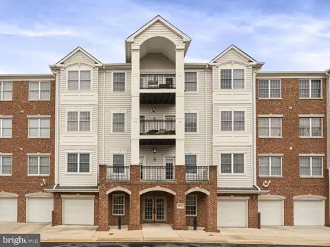 20751 Royal Palace Sq #104, Sterling, VA 20165