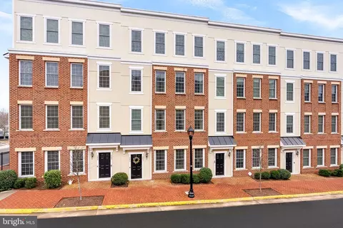 283 High Rail Ter SE, Leesburg, VA 20175