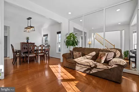 43390 Malin Ct, Ashburn, VA 20147 photo 5