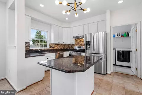 43390 Malin Ct, Ashburn, VA 20147 photo 9