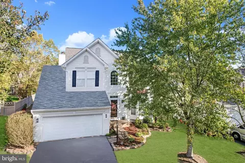 43390 Malin Ct, Ashburn, VA 20147 photo 2