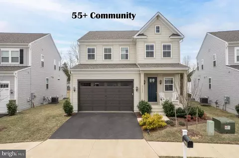 43453 Bettys Farm Dr, Chantilly, VA 20152