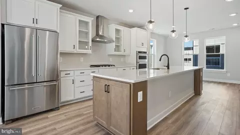 45173 Drowes Ter, Sterling, VA 20166