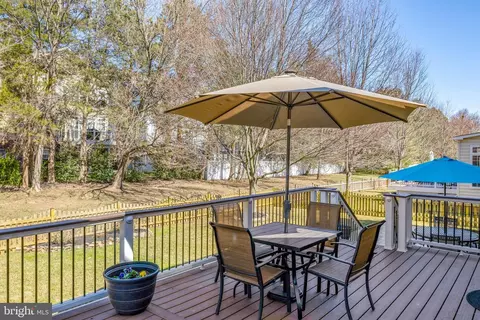 Exterior - 42859 Chatelain Cir, Brambleton, VA 20148 photo 15 of 15