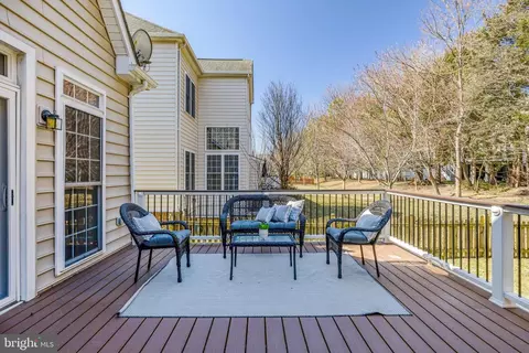 Exterior - 42859 Chatelain Cir, Brambleton, VA 20148 photo 13 of 15