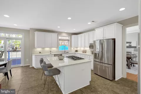 Kitchen - 42859 Chatelain Cir, Brambleton, VA 20148 photo 1 of 8