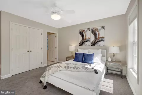 Bedroom - 42859 Chatelain Cir, Brambleton, VA 20148 photo 2 of 7
