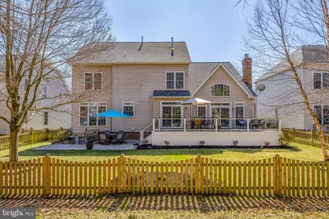 Exterior - 42859 Chatelain Cir, Brambleton, VA 20148 photo 5 of 15