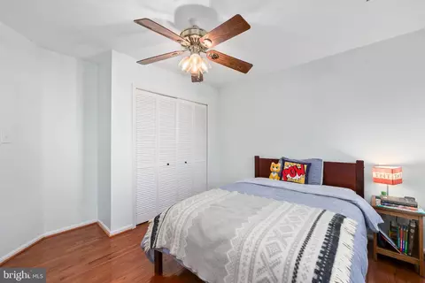 20697 Riptide Sq, Sterling, VA 20165 photo 32