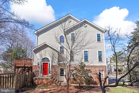 20697 Riptide Sq, Sterling, VA 20165 photo 4