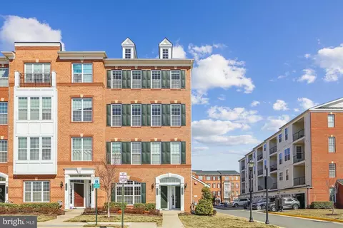 23594 Buckland Farm Ter, Ashburn, VA 20148