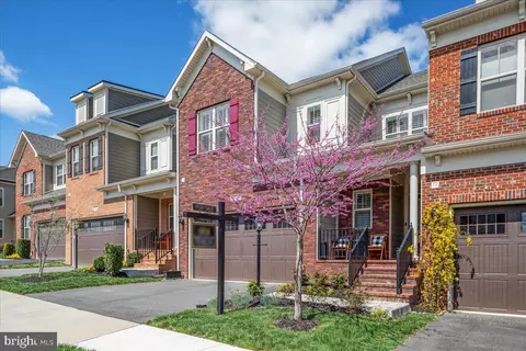 44240 Silverpalm Grove Ter, Leesburg, VA 20176