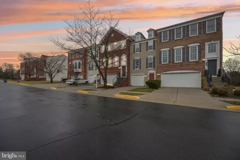 42880 Bittner Sq, Ashburn, VA 20148 photo 4