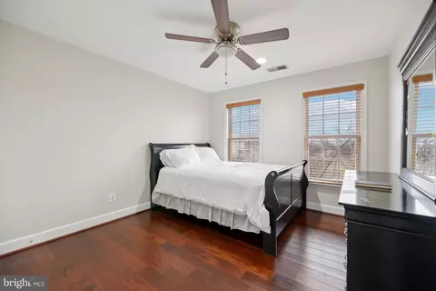 42880 Bittner Sq, Ashburn, VA 20148 photo 31