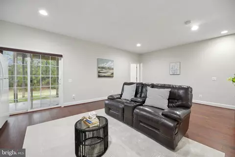 42880 Bittner Sq, Ashburn, VA 20148 photo 49