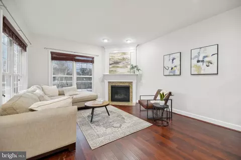 42880 Bittner Sq, Ashburn, VA 20148 photo 13