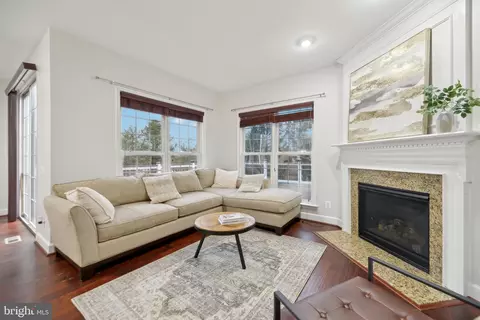 42880 Bittner Sq, Ashburn, VA 20148 photo 14