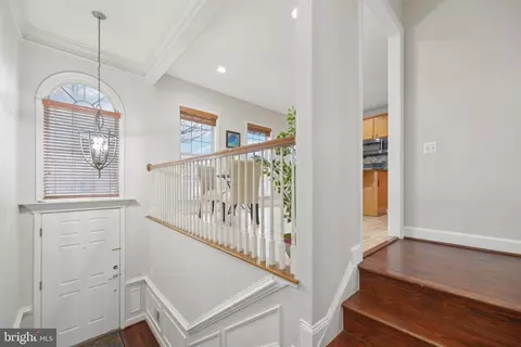 42880 Bittner Sq, Ashburn, VA 20148 photo 11
