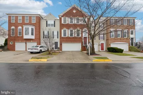 42880 Bittner Sq, Ashburn, VA 20148 photo 3