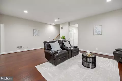 42880 Bittner Sq, Ashburn, VA 20148 photo 46