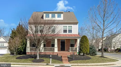 41008 Indigo Pl, Leesburg, VA 20175