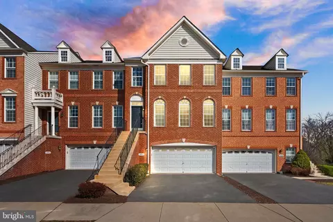 20064 Northville Hills Ter, Ashburn, VA 20147