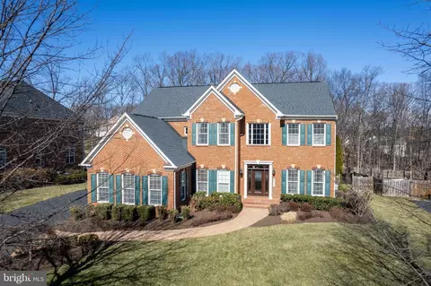 42758 Forest Crest Ct, Ashburn, VA 20148