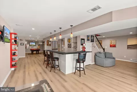 Entry Way - 20723 Fenwick Dr, Ashburn, VA 20147 photo 14 of 19