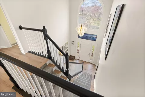 Entry Way - 20723 Fenwick Dr, Ashburn, VA 20147 photo 5 of 19