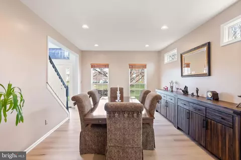 Dining - 20723 Fenwick Dr, Ashburn, VA 20147 photo 2 of 5