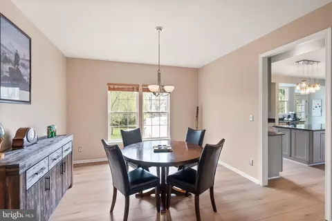Dining - 20723 Fenwick Dr, Ashburn, VA 20147 photo 4 of 5