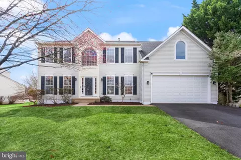 Exterior - 20723 Fenwick Dr, Ashburn, VA 20147 photo 13 of 13
