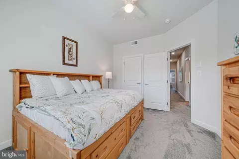 Bedroom - 43486 Charitable St, Ashburn, VA 20148 photo 7 of 10