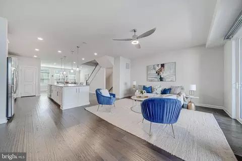Entry Way - 43486 Charitable St, Ashburn, VA 20148 photo 5 of 15