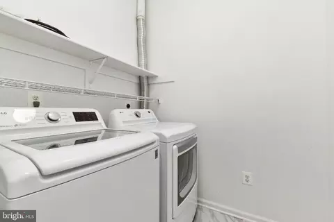43715 Middlebrook Ter, Ashburn, VA 20147 photo 12