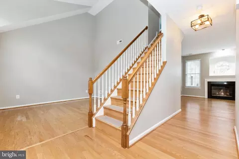 43715 Middlebrook Ter, Ashburn, VA 20147 photo 5