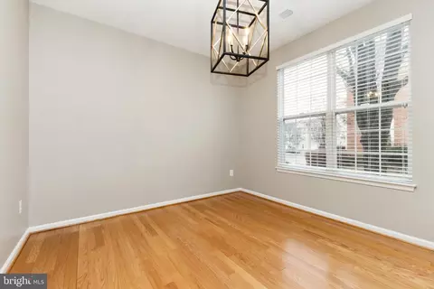 43715 Middlebrook Ter, Ashburn, VA 20147 photo 8